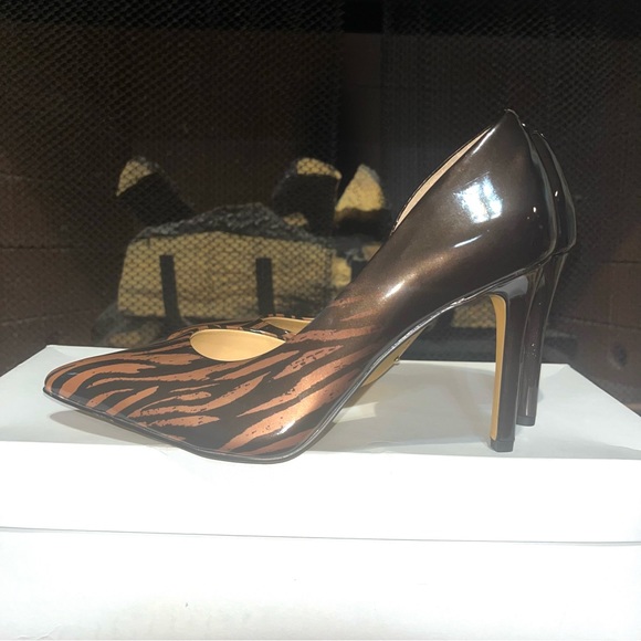 Gianni Bini Devann Brown and gold Ombray D’orsay heels - Picture 7 of 10